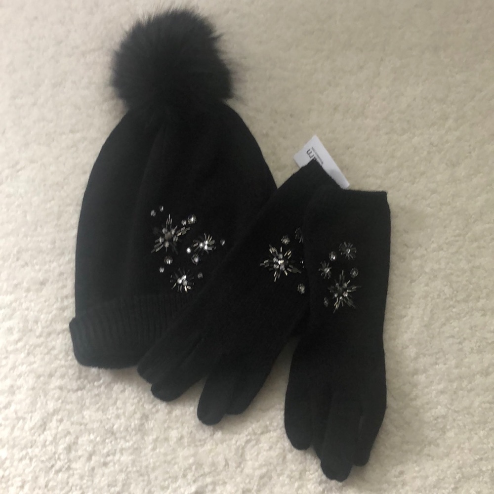 Embellished black Pom winter hat and gloves set